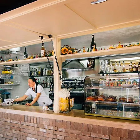 Parco vacanze Casa Di Caccia 2*